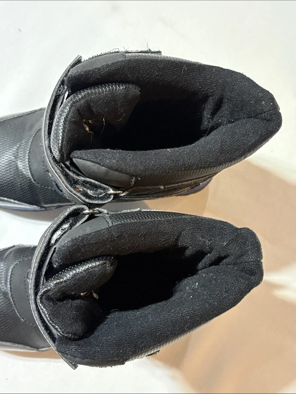 Kids Totes Unisex Snow Boots size 1 Hook-and-Loop Strap